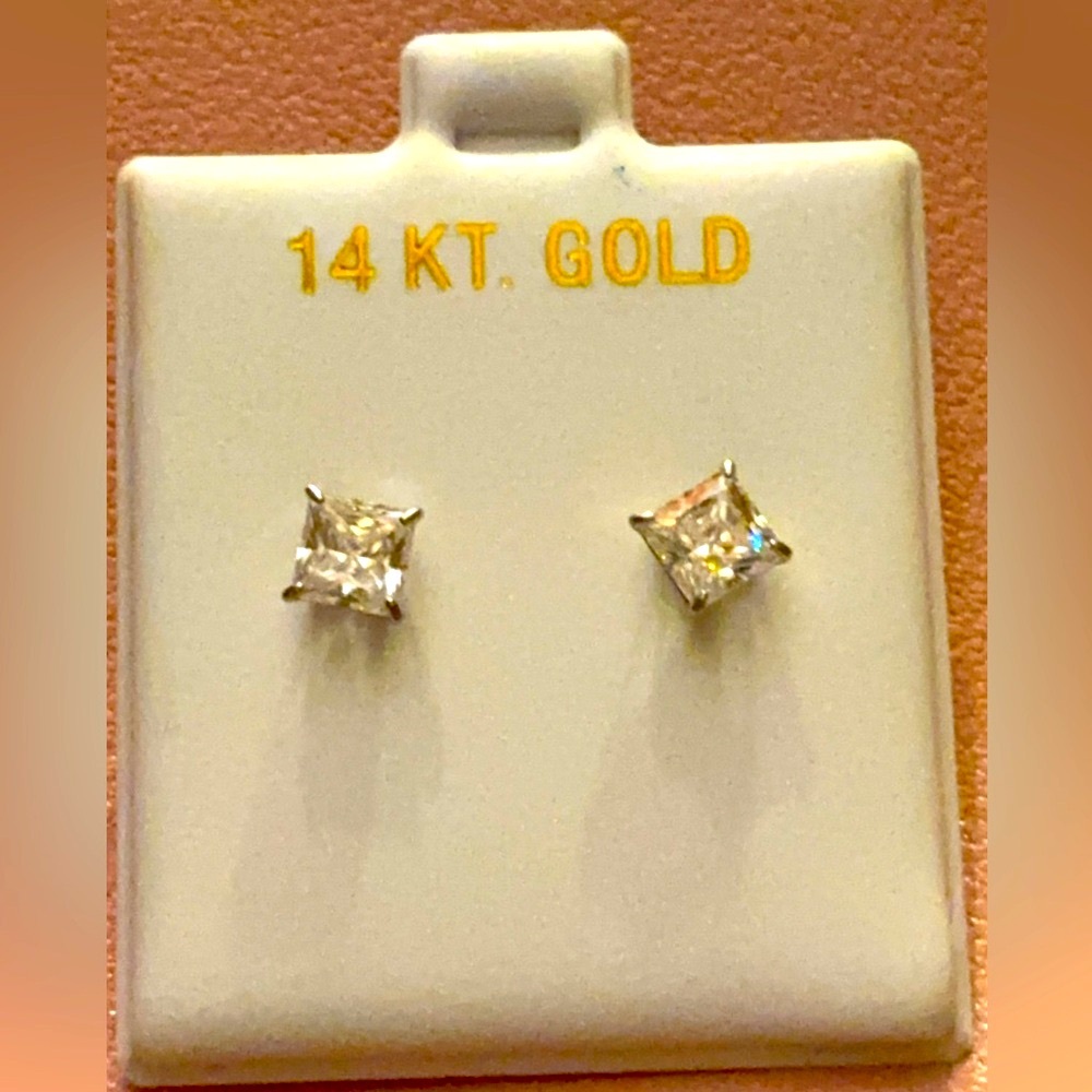 Brand New 14kt Gold! Never Worn